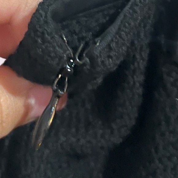 St. John Caviar Black Wool Pencil Skirt Size 2 - Picture 5 of 8